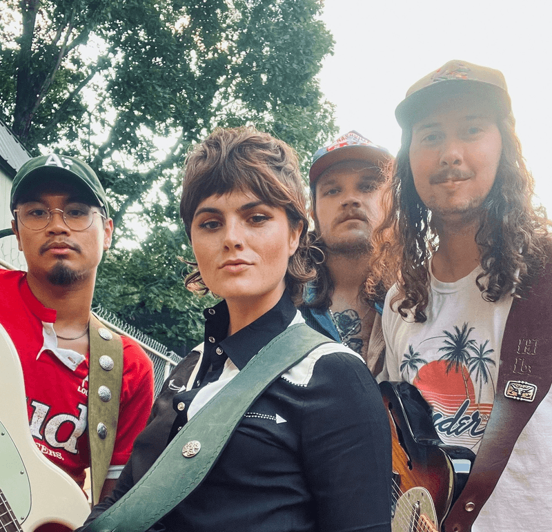 Molly Martin // Lainey Jones